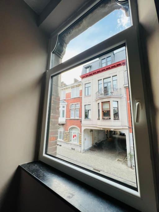 Charmant Petit Appartement. Lieja Exterior foto